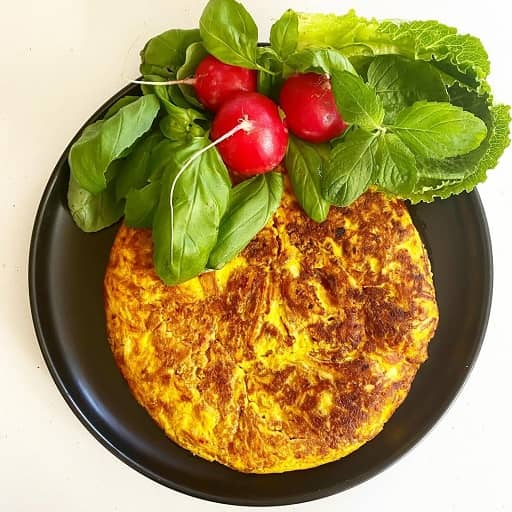 طرز تهیه کوکو مرغ ساده با سیب زمینی