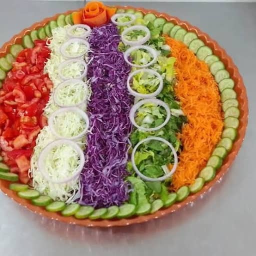 طرز تهیه سالاد فصل رستورانی