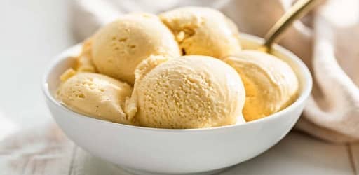 بستنی وانیلی