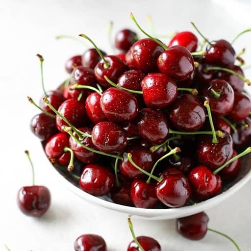 خواص گیلاس برای مردان و زنان