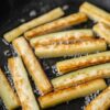 چگونه بادمجان را با روغن کم سرخ کنیم