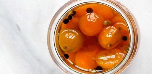 ترشی کامکوات خانگی