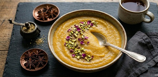 مراحل گامبهگام تهیه فرنی کدو حلوایی مجلسی